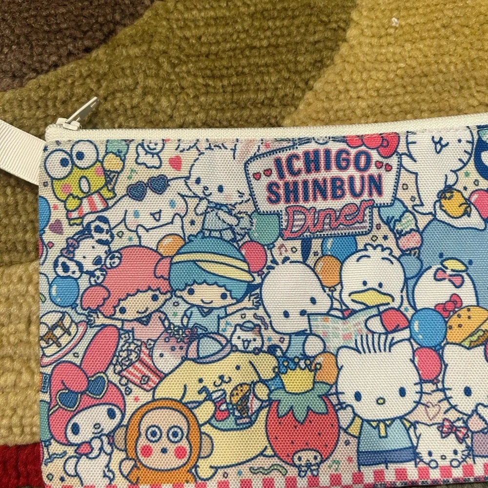 NWOT Hello Kitty Sanrio Strawberry News Characters Anime Cosmetic Makeup Bag